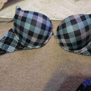 Victoria Secret Push Up Bra Green Paid 38DD